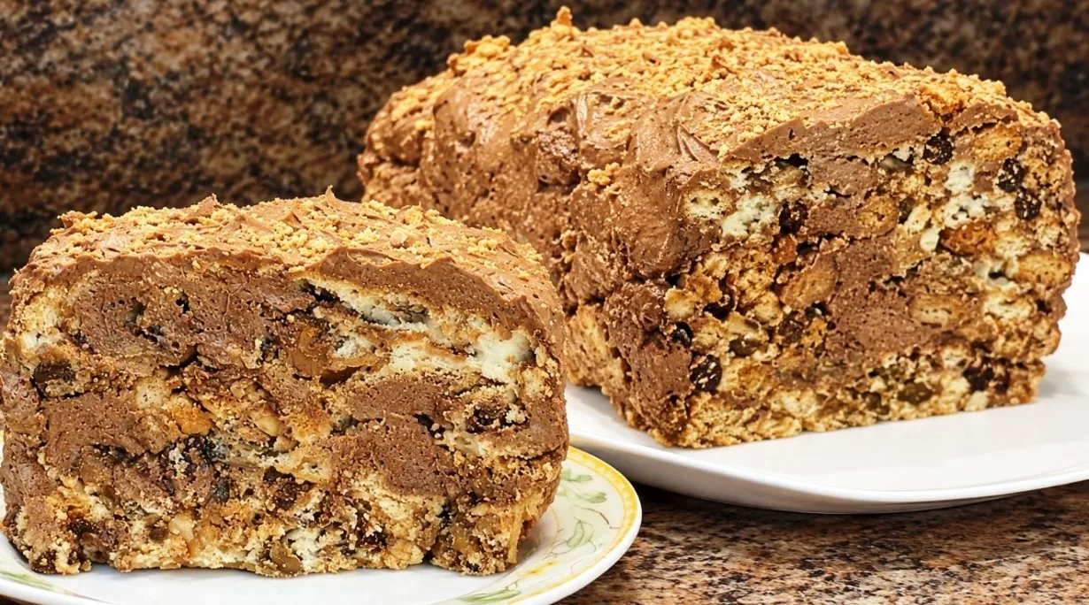 Merengų tortas su šokoladiniu kremu — pagrindas iš 10 trynių, kremas aksominis kaip konditerijoje