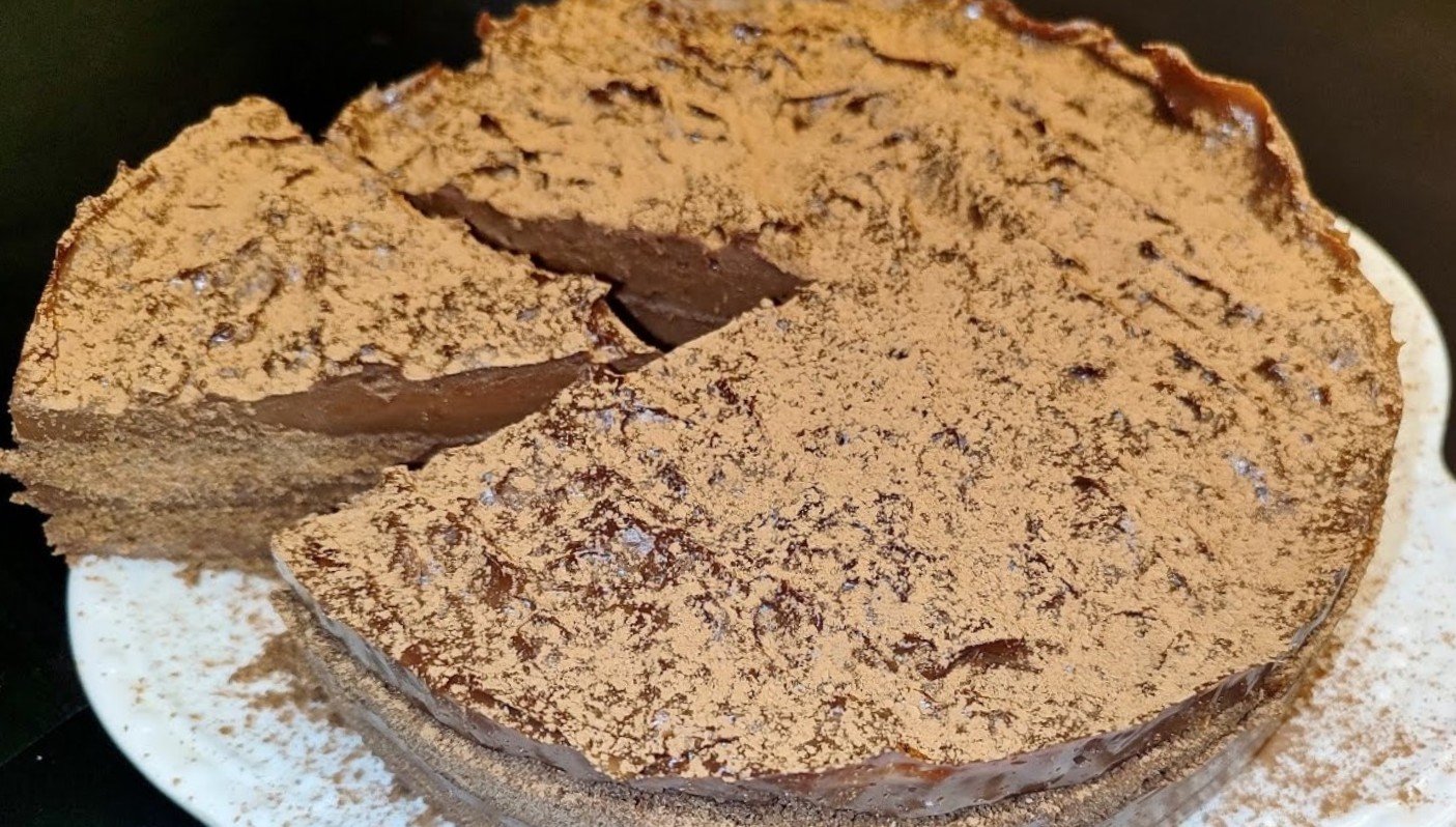 Skanu, paprasta ir nebrangu: tortas be kepimo per 15 minučių