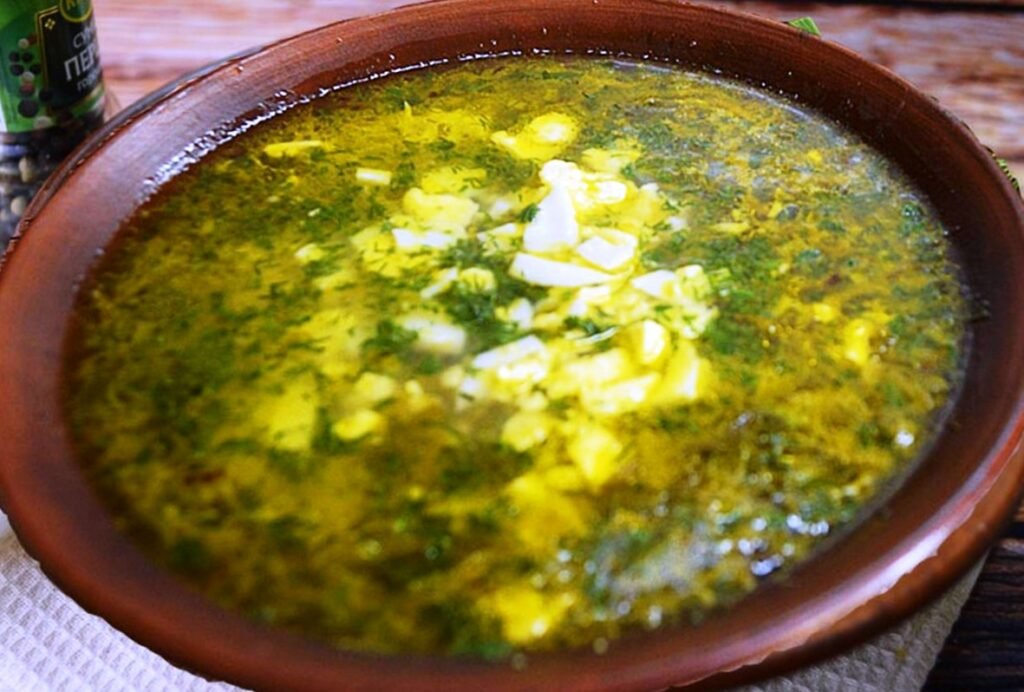 Aromatinga pavasarinė rūgštynių sriuba. Skani ir greita — per 30 minučių
