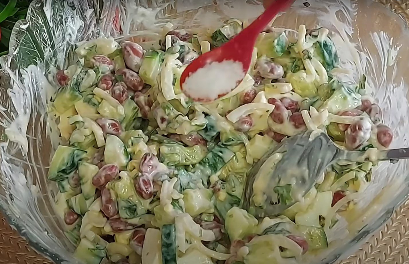 Nuostabios pupelių salotos per 3 minutes — tik 4 pagrindiniai ingredientai