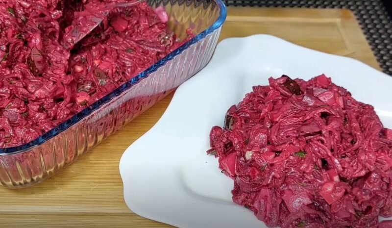 Ryškesnis nei „Šuba“ ir gardesnis už vynigretą: netipinės burokėlių salotos iš paprastų ingredientų
