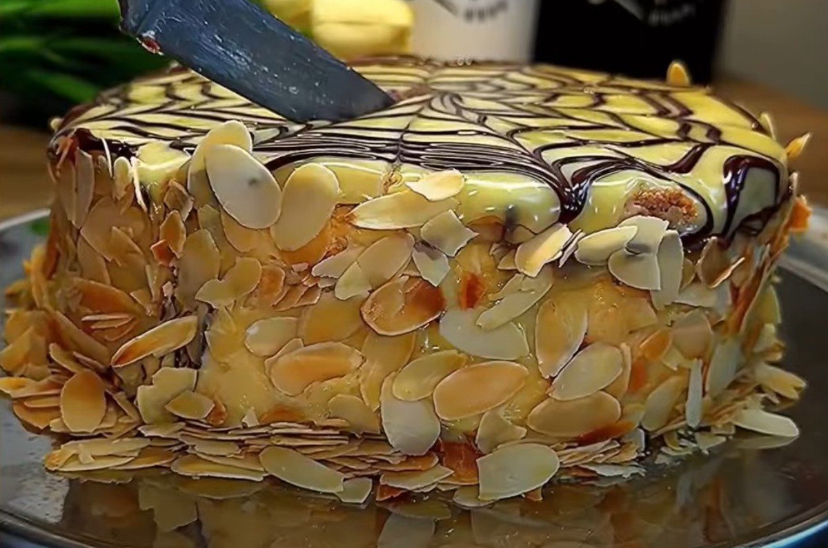 Legendinis tortas „Esterhazi“ – puikus pasirinkimas šventei