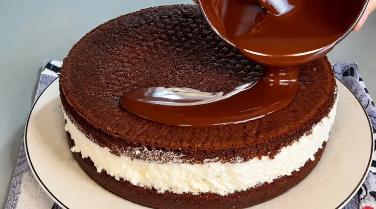 Legendarinis tortas „Čoko-Pai“ iš paprastų produktų — vaikystės skonis