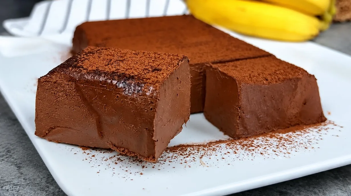 Banano triufelis — švelnus PP-desertas be miltų, cukraus ir kepimo