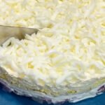 Salotos „Silkė sniege“ – švelnios, sluoksniuotos, šventiškos, lengvai paruošiamos