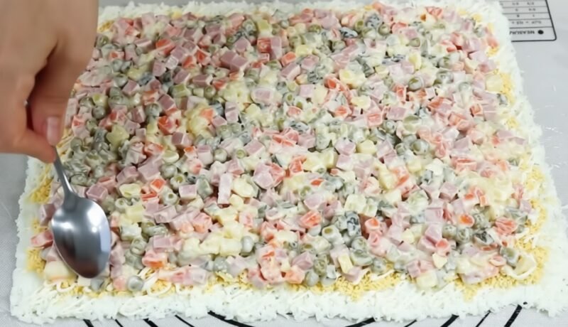 Šventinis šedevras iš paprastų produktų — salotos, kurias gaminsiu kiekvienais Naujaisiais