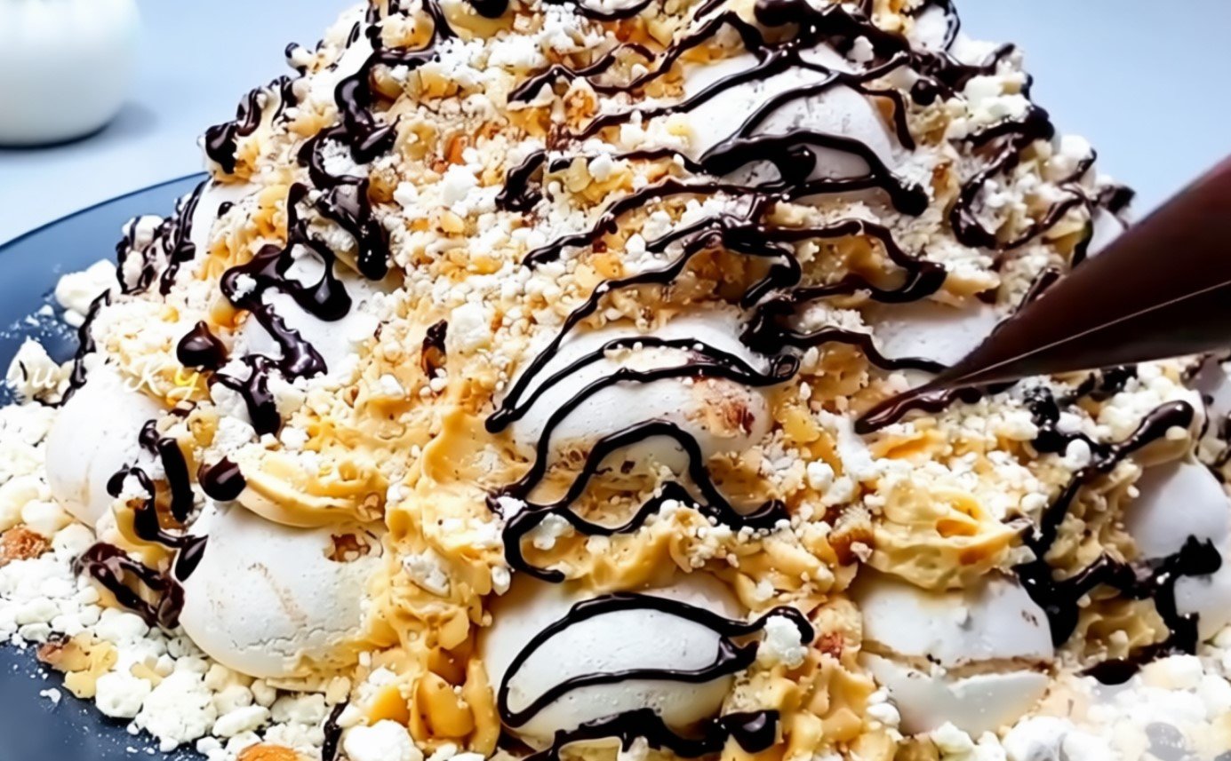 Tortas „Grafų griuvėsiai“ be miltų — šventinis traškus tortas
