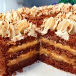 Naminis šokoladinis tortas „Mars“ už simbolinę kainą — be grietinėlės, puikus desertas bet kokiai šventei