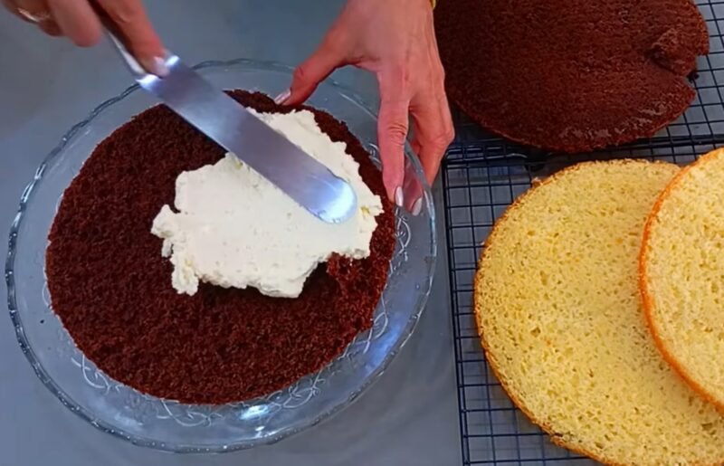 Tortas „Paukštelio pienas“ pagal patikrintą receptą — vaikystės skonis