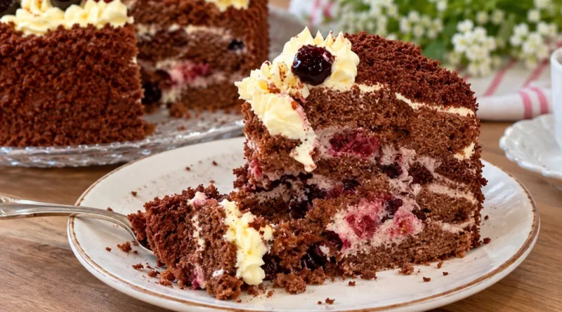 Tortas „Svajonė“ iš 80‑ųjų: šokoladiniai biskvitai, plikytas kremas ir vyšnių sluoksnis