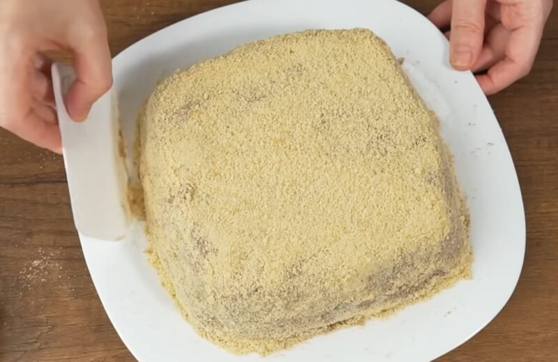 Gelbstintis receptas tinginiams ir užsiėmusiems: neįtikėtinai skanus tortas per 10 minučių be viryklės ir orkaitės