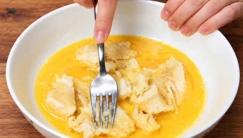 1 bananą ir 2 kiaušiniai: fitneso blyneliai be miltų ir cukraus – paruošiami per 5 minutes
