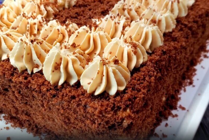 Naminis šokoladinis tortas „Mars“ už simbolinę kainą — be grietinėlės, puikus desertas bet kokiai šventei